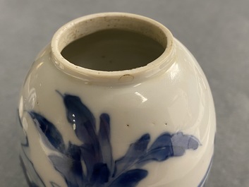 A pair of Chinese blue and white covered tea caddies, Kangxi